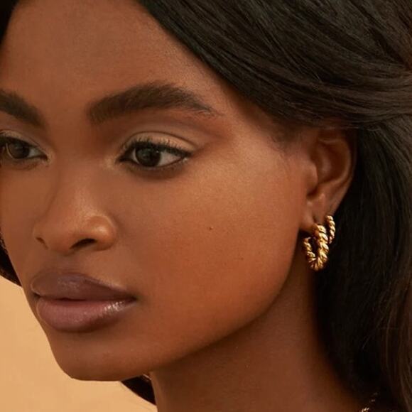 Oma The Label Earrings 18K Gold plated brass The Naija Small Twisted Hoops Macys - Picture 3 of 8